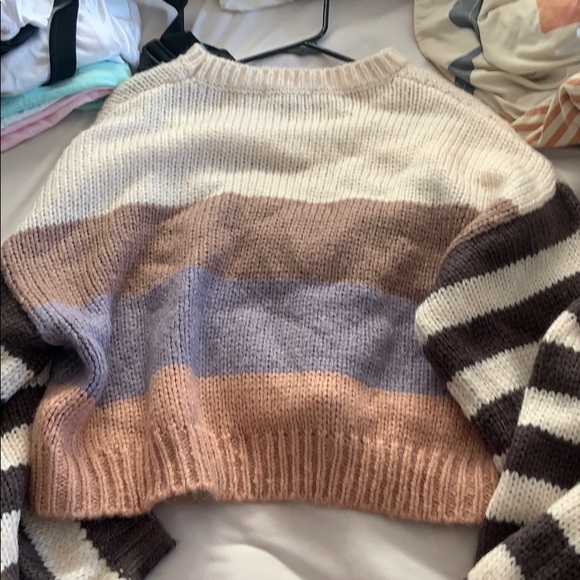 Abstract Sweater - Picture 2 of 3